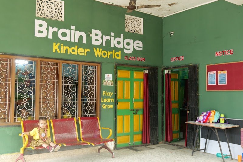 Brain Bridge Kinder World Campus