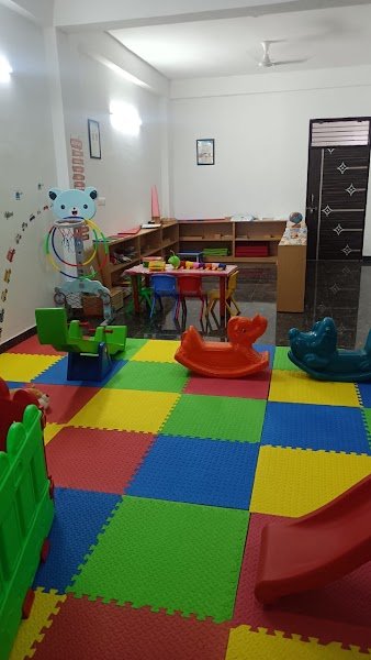 Cambridge Montessori Gurgaon Sec 104 Campus