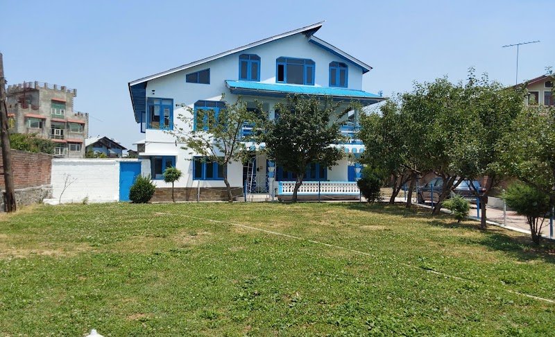 Footprints Play School & Day Care Campus
