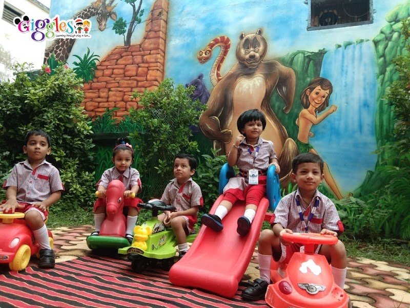 Giggles Play School Campus