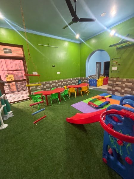 Guru Dronacharya Play School Campus