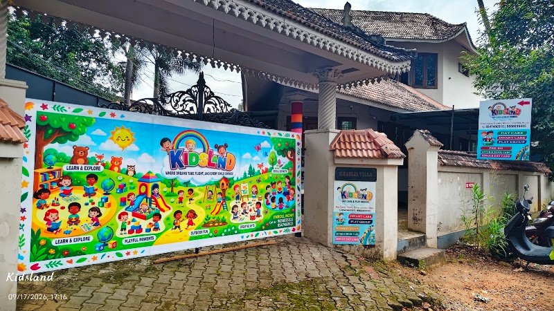 Kidsland Play School And Day Care. Campus