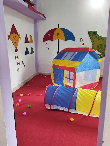 Little Champs Balvatika Playschool Campus