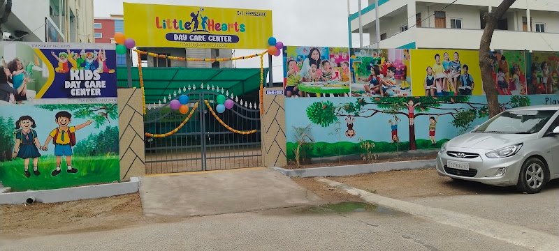 Little Hearts Play School Campus
