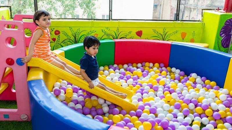 Little Kingdom Montessori And Playhouse Campus