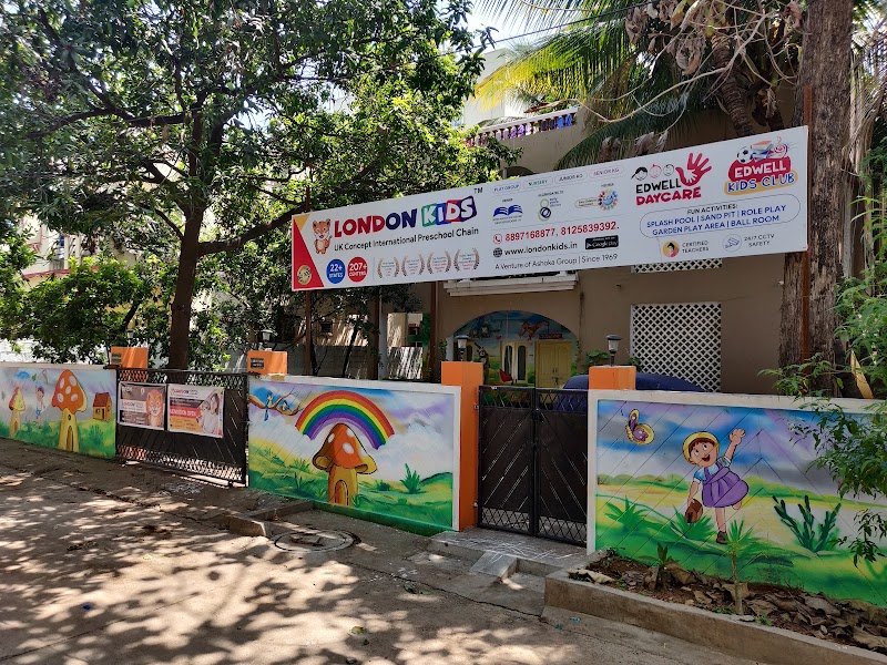 London Kids Play School Campus