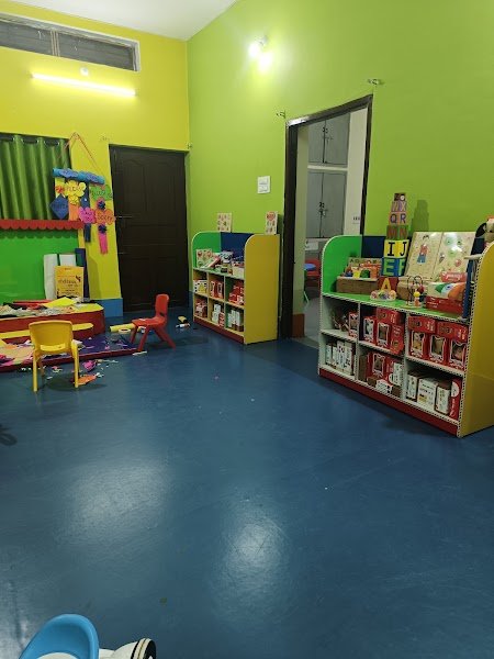 Makoons Play School Campus