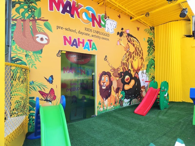 Makoons Campus