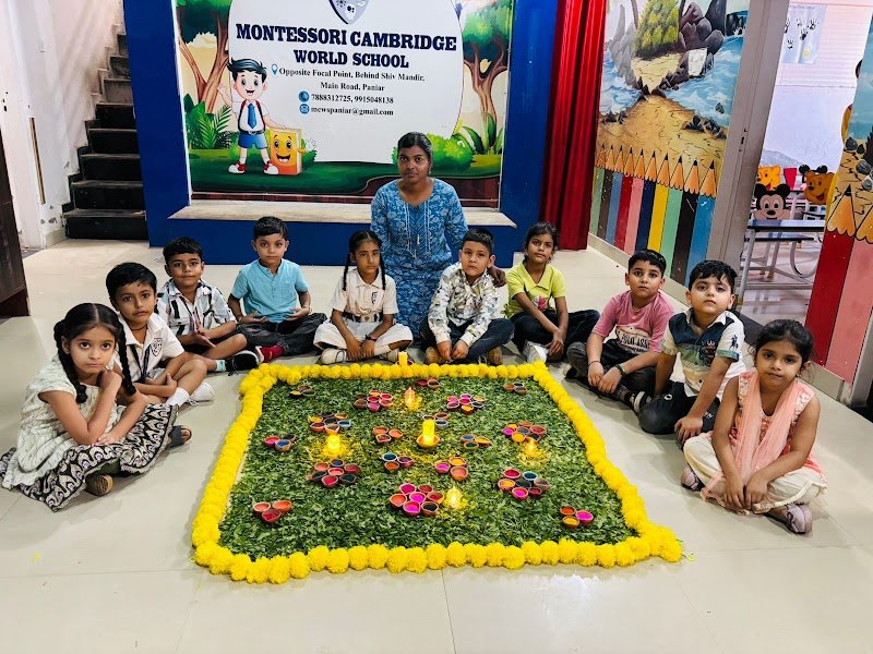 Montessori Cambridge World School Paniar Campus