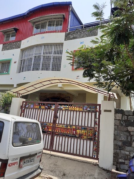 Montessori Learning School Campus