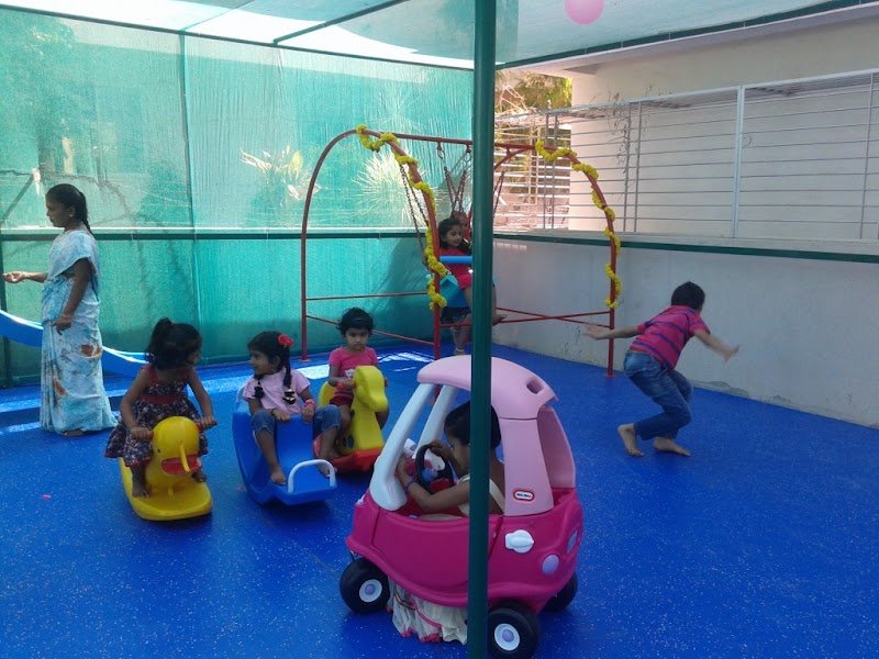 Rootz And Wingz Montessori Pre-School