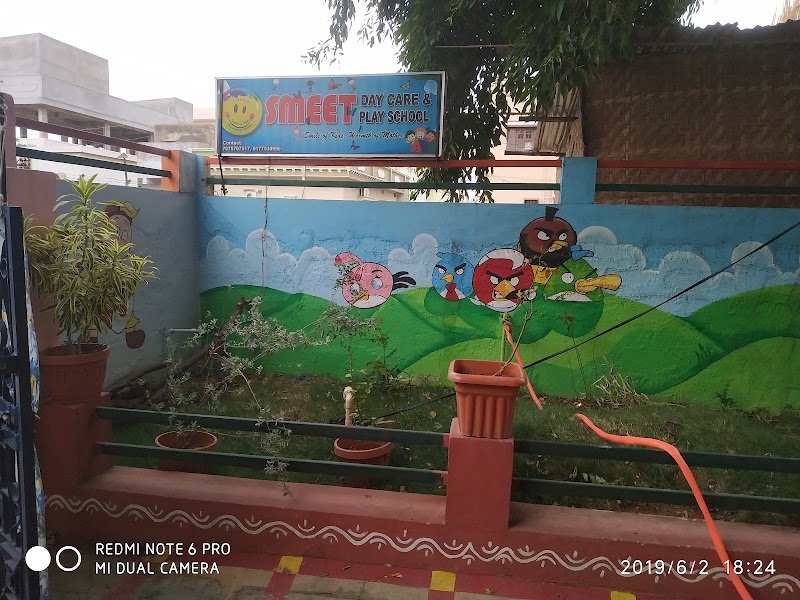 Smeet Play School