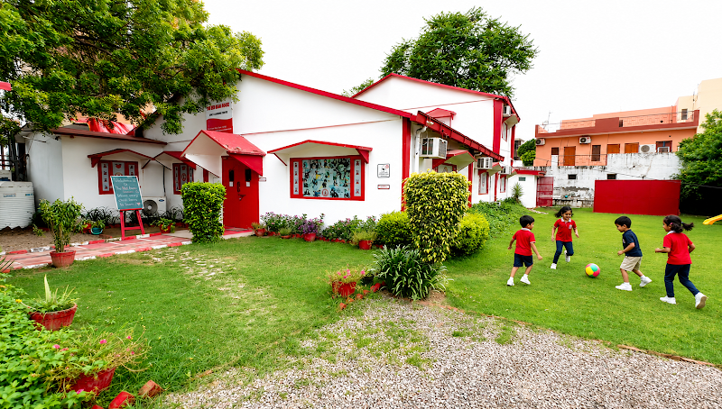 The Red Bear House (Play School