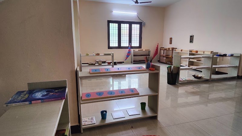 Yennum Yezhuthum Montessori School Campus